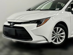 Toyota Corolla LE CVT (Natl) 2026