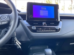 Toyota Corolla LE CVT (Natl) 2026