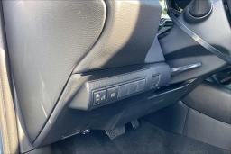 Toyota Corolla LE CVT (Natl) 2026