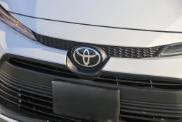 Toyota Corolla LE CVT (Natl) 2026