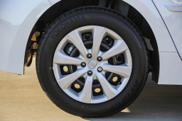 Toyota Corolla LE CVT (Natl) 2026