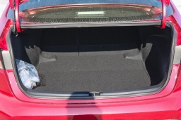 Toyota Corolla Hybrid LE FWD (Natl) 2026