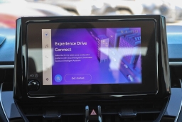 Toyota Corolla Hybrid LE FWD (Natl) 2026