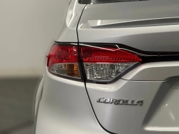 Toyota Corolla Hybrid SE FWD (Natl) 2026