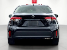 Toyota Corolla Hybrid LE FWD (Natl) 2026
