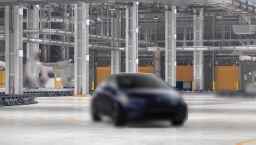 Toyota Corolla Hybrid SE FWD (Natl) 2026