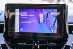 Toyota Corolla Hybrid SE FWD (Natl) 2026