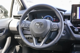 Toyota Corolla Hybrid SE FWD (Natl) 2026