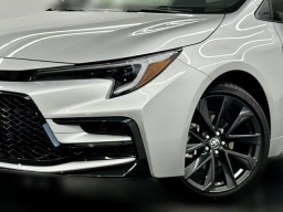 Toyota Corolla SE CVT (Natl) 2026