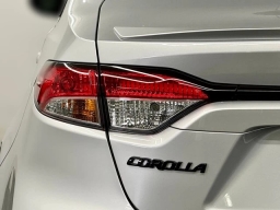 Toyota Corolla SE CVT (Natl) 2026