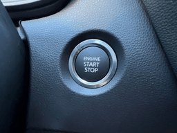 Toyota Corolla SE CVT (Natl) 2026