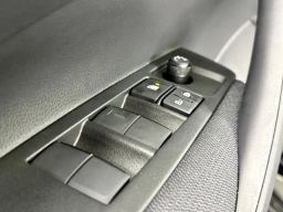 Toyota Corolla SE CVT (Natl) 2026