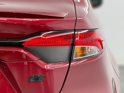 Toyota Corolla SE CVT (Natl) 2026