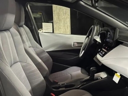 Toyota Corolla SE CVT (Natl) 2026