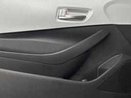 Toyota Corolla SE CVT (Natl) 2026