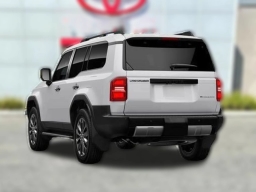 Toyota Land Cruiser 4WD (Natl) 2026