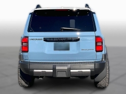 Toyota Land Cruiser 4WD (Natl) 2026