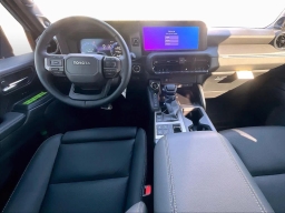 Toyota Land Cruiser 4WD (Natl) 2026