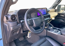 Toyota Land Cruiser 4WD (Natl) 2026