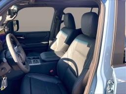 Toyota Land Cruiser 4WD (Natl) 2026