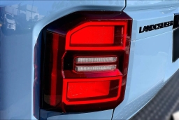 Toyota Land Cruiser 4WD (Natl) 2026