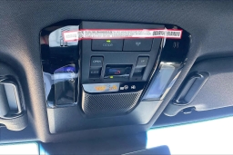 Toyota Land Cruiser 4WD (Natl) 2026