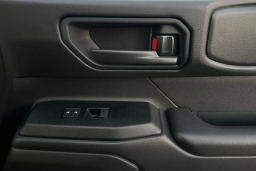 Toyota Land Cruiser 4WD (Natl) 2026