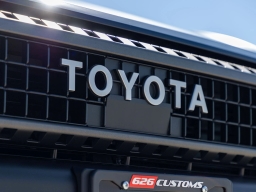 Toyota Land Cruiser 4WD (Natl) 2026