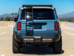 Toyota Land Cruiser 4WD (Natl) 2026