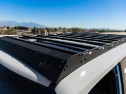 Toyota Land Cruiser 4WD (Natl) 2026