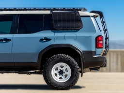 Toyota Land Cruiser 4WD (Natl) 2026