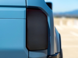 Toyota Land Cruiser 4WD (Natl) 2026