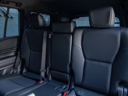 Toyota Land Cruiser 4WD (Natl) 2026