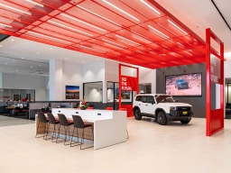 Toyota Land Cruiser 4WD (Natl) 2026