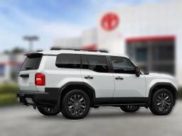 Toyota Land Cruiser 4WD (Natl) 2026