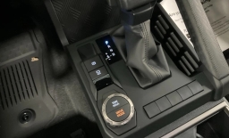 Toyota 4Runner SR5 2WD (Natl) 2026