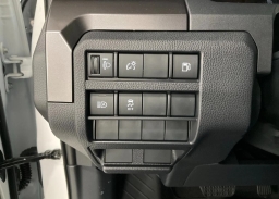 Toyota 4Runner SR5 2WD (Natl) 2026