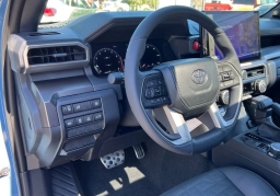 Toyota 4Runner TRD Sport Premium 4WD (Natl) 2026