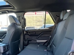 Toyota 4Runner TRD Sport Premium 4WD (Natl) 2026