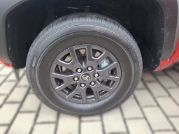 Toyota 4Runner SR5 4WD (Natl) 2026