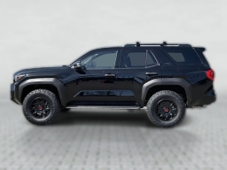 Toyota 4Runner TRD Off Road 4WD (Natl) 2026
