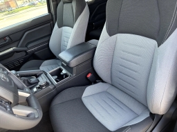 Toyota 4Runner TRD Off Road 4WD (Natl) 2026