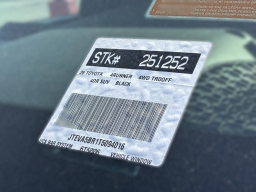 Toyota 4Runner TRD Off Road 4WD (Natl) 2026