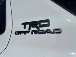 Toyota 4Runner TRD Off Road 4WD (Natl) 2026