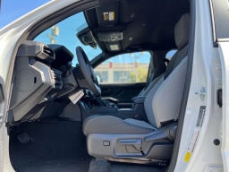 Toyota 4Runner TRD Off Road 4WD (Natl) 2026