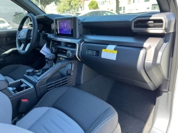 Toyota 4Runner TRD Off Road 4WD (Natl) 2026