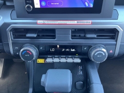 Toyota 4Runner TRD Off Road 4WD (Natl) 2026