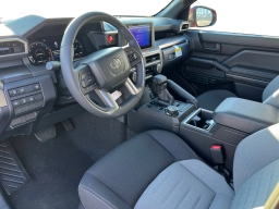 Toyota 4Runner TRD Off Road 4WD (Natl) 2026