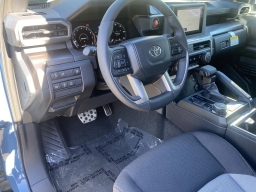 Toyota 4Runner TRD Sport 4WD (Natl) 2026