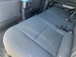 Toyota 4Runner SR5 4WD (Natl) 2026